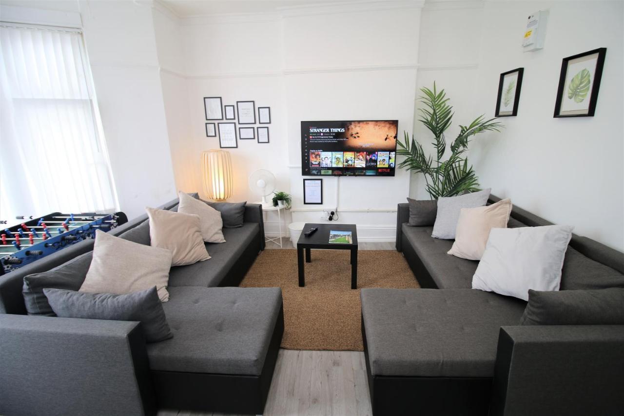 Free Local Parking - Fast Wifi - Sleeps 10 Guests By Property Promise Cardiff Exterior photo